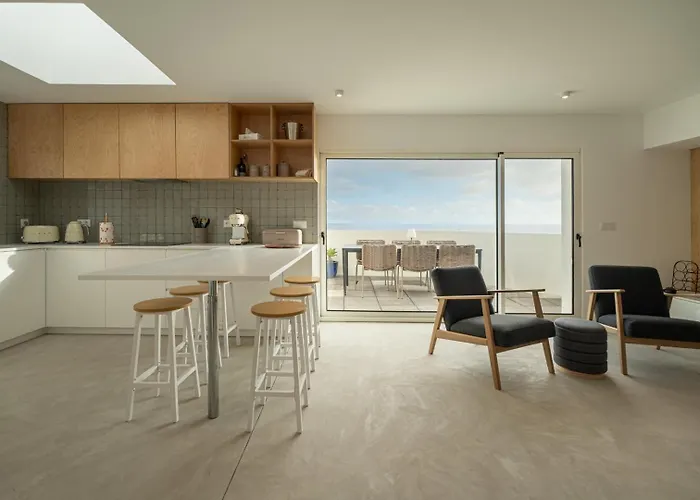 別荘 The Lookout | Private Access